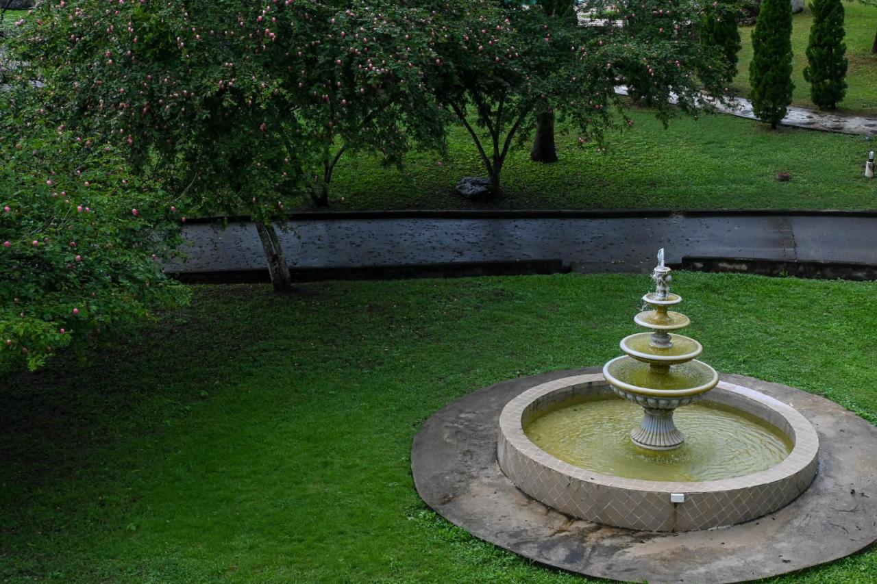 Swiss Valley Hip Resort Suan Phueng Eksteriør billede