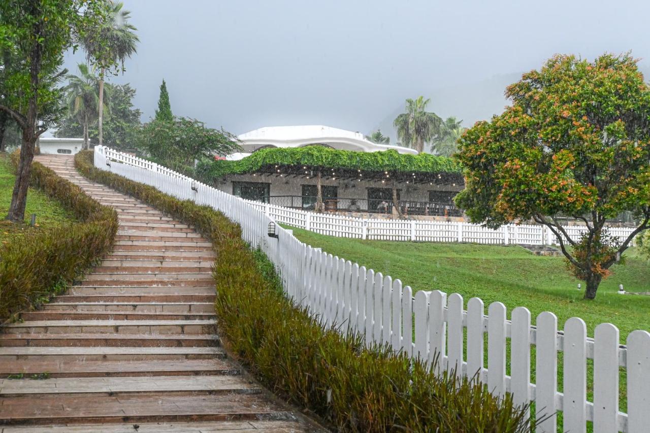Swiss Valley Hip Resort Suan Phueng Eksteriør billede